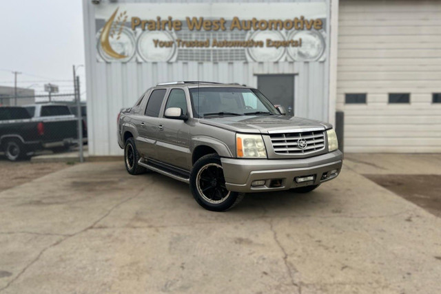 2002 Cadillac Escalade ext AWD in Cars & Trucks in Saskatoon
