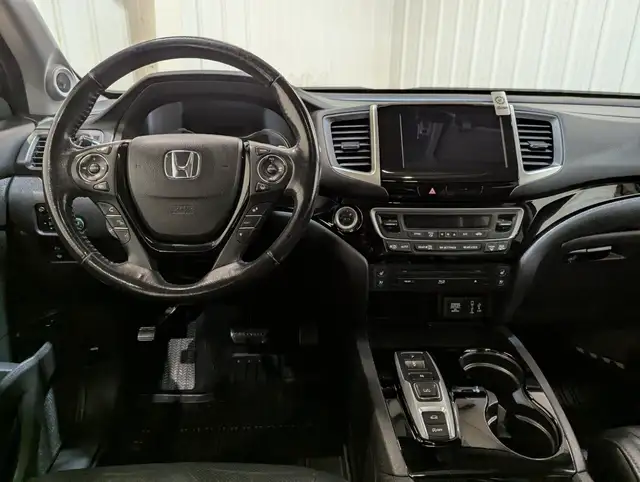 2018 Honda Pilot Touring No Accidents | Leather | Navigation dans Autos et camions dans Calgary - Image 21
