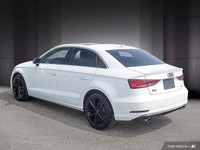 L'Audi A3 2.0T Progressiv AWD 2018 se distingue comme une berline compacte premium alliant performan... (image 4)