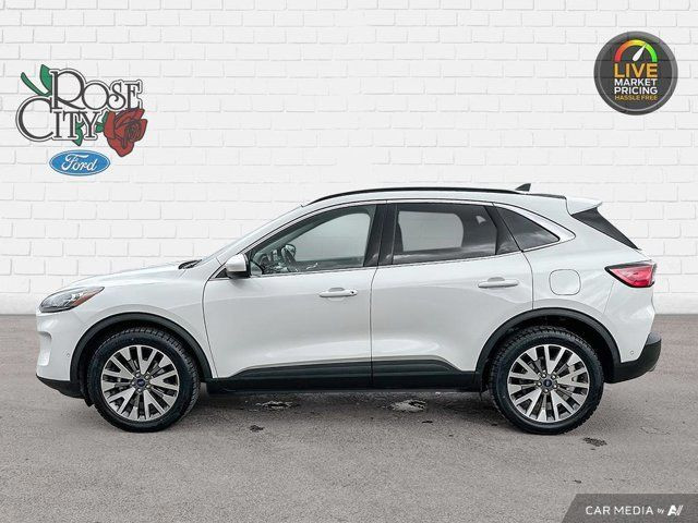 2021 Ford Escape Titanium | Heated Seats & Wheel | Remote Start in Cars & Trucks in Windsor Region - Image 3