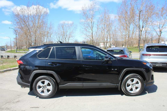 2021 Toyota RAV4 XLE in Cars & Trucks in City of Montréal - Image 4