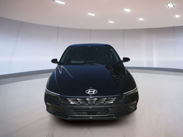 2025 Hyundai Elantra Luxury HEV 1.6T FWD Luxury HEV in Cars & Trucks in Regina - Image 2