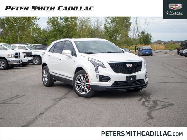 2023 Cadillac XT5 AWD Sport - Power Driver Seat in Cars & Trucks in Belleville
