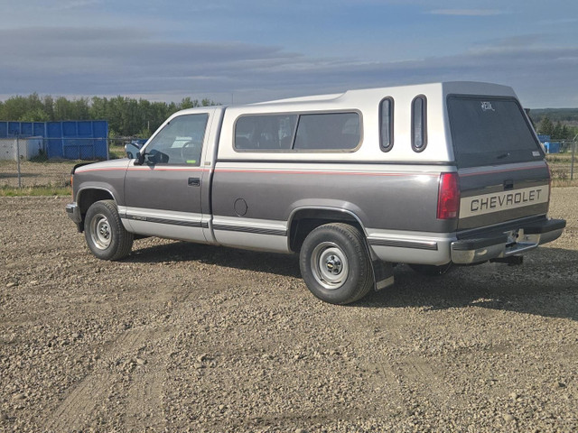 1992 Chevrolet 1500 in Cars & Trucks in Edmonton - Image 4