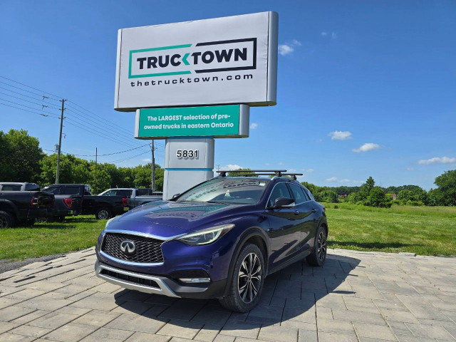 2018 INFINITI QX30 in Cars & Trucks in Ottawa