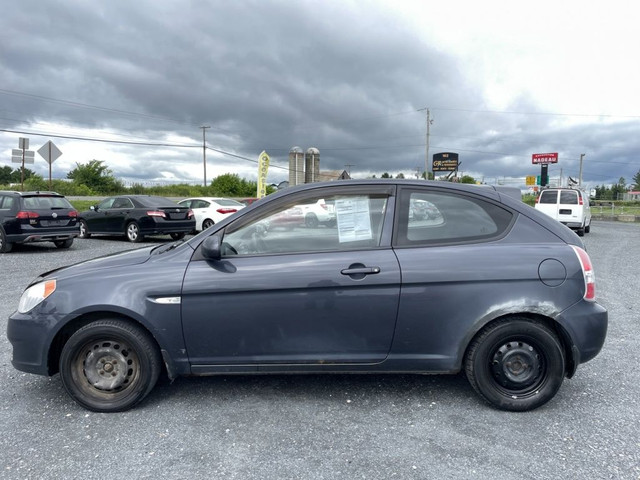 2011 Hyundai Accent L Sport in Cars & Trucks in Sherbrooke - Image 4