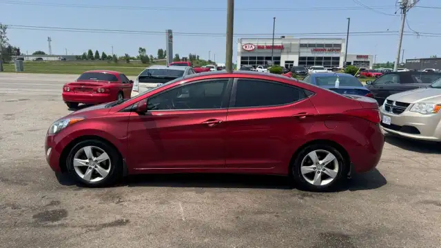 2013 Hyundai Elantra GLS, WELL SERVICED, SUNROOF, CERTIFIED, ONL in Cars & Trucks in London - Image 3