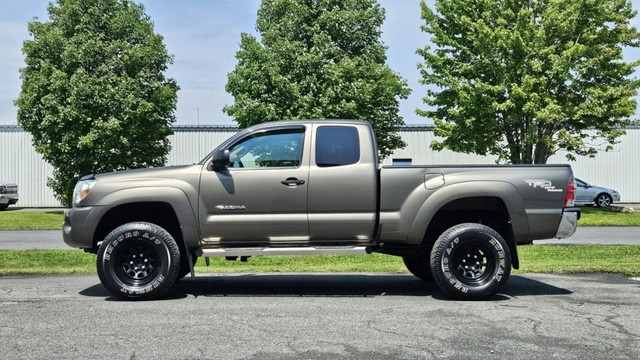 2009 Toyota Tacoma SR5 TRD OFF ROAD in Cars & Trucks in Longueuil / South Shore - Image 3