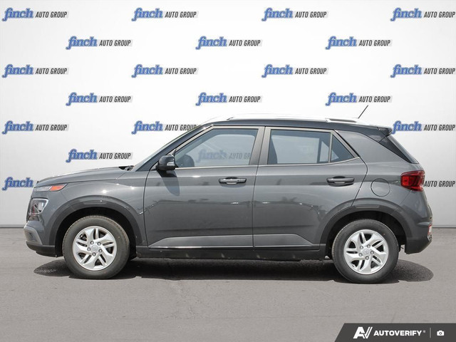 2023 Hyundai Venue Preferred w/Two-Tone 17 inch alloy wheels|... in Cars & Trucks in London - Image 3