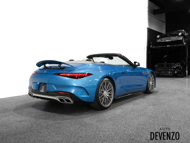 2022 Mercedes-Benz SL-Class AMG SL63 Roadster 577hp Hyper Blue M in Cars & Trucks in Laval / North Shore - Image 6