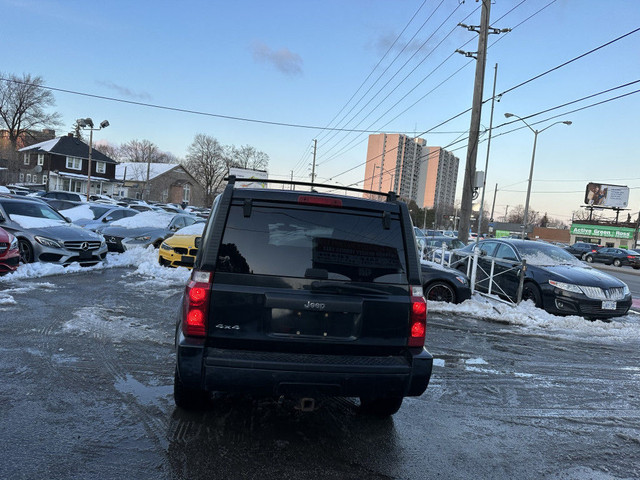 2010 Jeep Commander null in Cars & Trucks in City of Toronto - Image 3