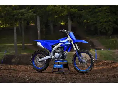 2025 Yamaha YZ250F RESERVE PAR TELEPHONE Stock limité Réservez votre moto DÈS MAINTENANT! Plus de 40...