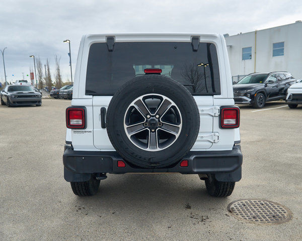 2023 Jeep Wrangler Sahara | 4wd | Backup Cam | Blindspot in Cars & Trucks in Edmonton - Image 4