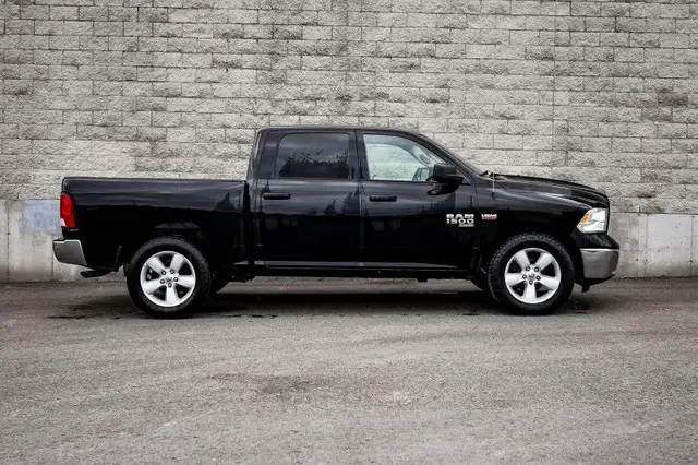 2021 Ram 1500 Classic SLT • BEDLINER • REAR CAM in Cars & Trucks in Kingston - Image 3