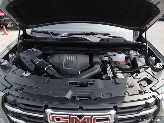 2025 GMC Acadia Elevation dans Autos et camions dans London - Image 9