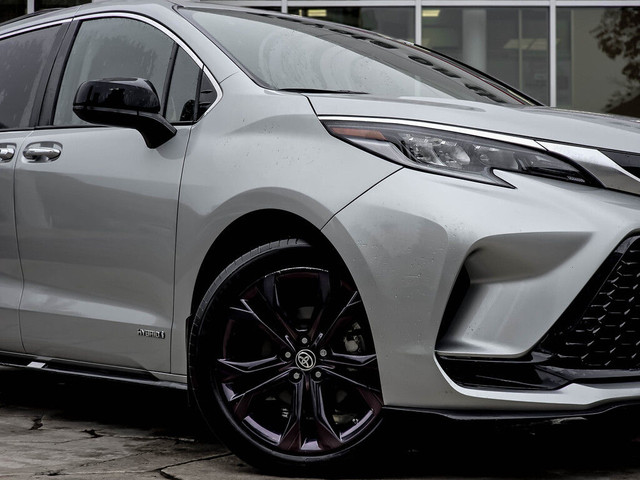 2021 Toyota Sienna XSE 7-Passenger FWD in Cars & Trucks in City of Toronto - Image 3