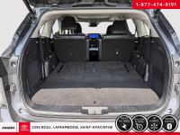 ********NOUVEL ARRIVAGE, PLUSIEURS PHOTOS À VENIR******** Découvrez le Toyota Highlander 2023 Platin... (image 6)