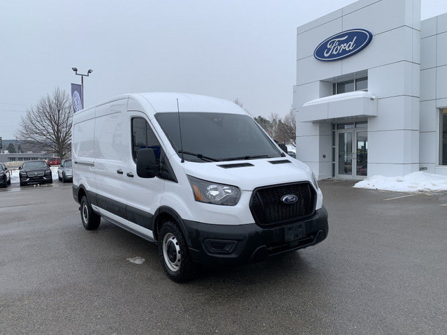 2022 Ford Transit 250 148 WB - Medium Roof - Awesome lightly use in Cars & Trucks in Kawartha Lakes - Image 3