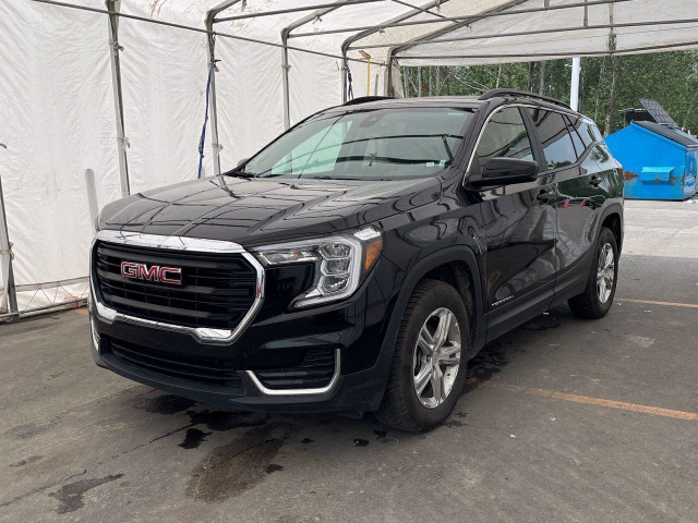 GMC Terrain SLE AWD *SIEGES CHAUF* CARPLAY *DEM. DISTANCE* USB 2 in Cars & Trucks in Laurentides