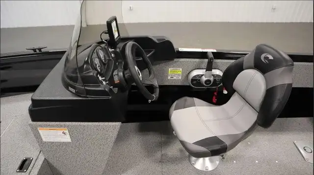 2025 CRESTLINER 1650 KOKIAK SC 16' - BLACK OUT in Powerboats & Motorboats in Winnipeg - Image 8