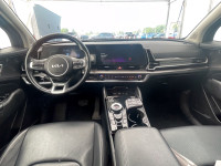 À voir! / Come see it! TRÈS BIEN ÉQUIPÉ / VERY WELL EQUIPPED. Version EX Hybride AWD / EX Hybrid AWD... (image 9)