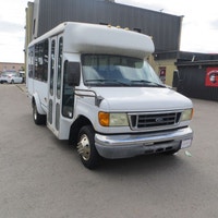 WHEEL CHAIR ACCESSIBLE /9 PASSENGER VAN/BUS !!! FULLY CERTIFIED WITH A 1-YEAR POWER TRAIN WARRANTY I... (image 3)