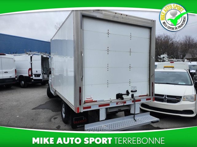 GMC Savana Commercial Cutaway 3500 fourgonnette 139 po 2021 à ve in Cars & Trucks in Laval / North Shore - Image 4