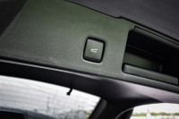 Low Mileage, Leather Seats, Sunroof, Premium Technology Package, Active Park Assist, Class II Traile... (image 8)