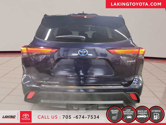 2022 Toyota Highlander Hybrid XLE AWD 3rd Row Seating This XLE H in Cars & Trucks in Sudbury - Image 3