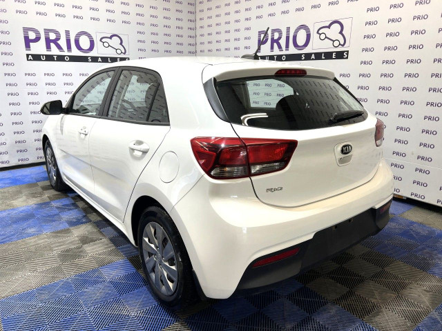 2020 Kia Rio 5-door in Cars & Trucks in Ottawa - Image 3