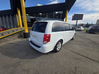 The 2016 Dodge Grand Caravan SE is equipped with Power Sliding Doors, Back up Camera, Power Tail Gat... (image 3)