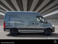 Mercedes-Benz Rive-Sud, la destination Mercedes-Benz par excellence. Bienvenue en première classe. D... (image 5)