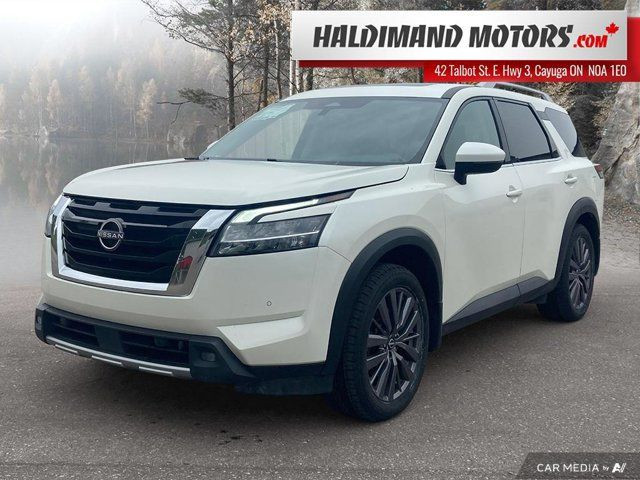 2022 Nissan Pathfinder SL in Cars & Trucks in Hamilton