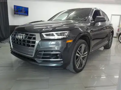 Superbe Audi Q5 Progressive 2020 avec 125 431 kilomètres certifié, financement facile disponible, to...