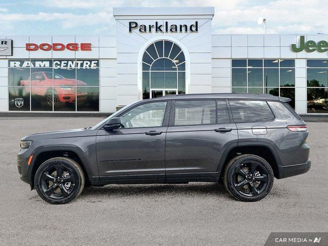 2025 Jeep Grand Cherokee L Altitude 4x4 Sunroof Nav Capable in Cars & Trucks in St. Albert - Image 2
