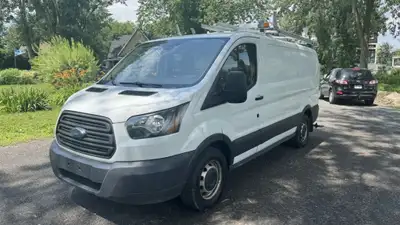 2016 FORD TRANSIT T-150 130" CARGO VAN 3.7L V6 353 000 KM AUTOMATIQUE BLANC INT NOIR EN TISSUE TOUTE...