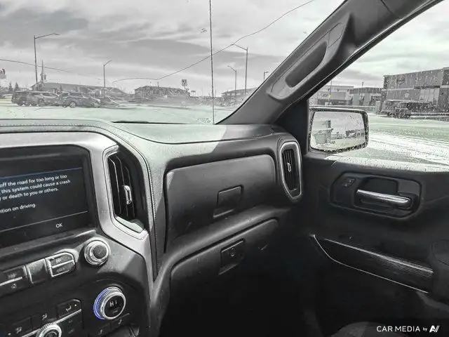 2022 GMC Sierra 1500 Limited Elevation 5.3L Double Cab in Cars & Trucks in Winnipeg - Image 13
