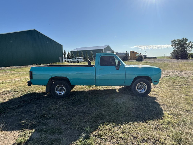 1991 Dodge D250 in Cars & Trucks in Edmonton - Image 4