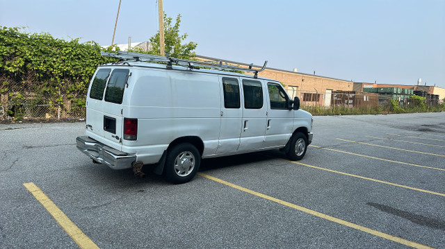 2011 Ford Econoline Cargo Van READY FOR WORK in Cars & Trucks in City of Toronto - Image 3