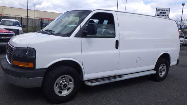 2015 GMC Savana G2500 in Cars & Trucks in Tricities/Pitt/Maple