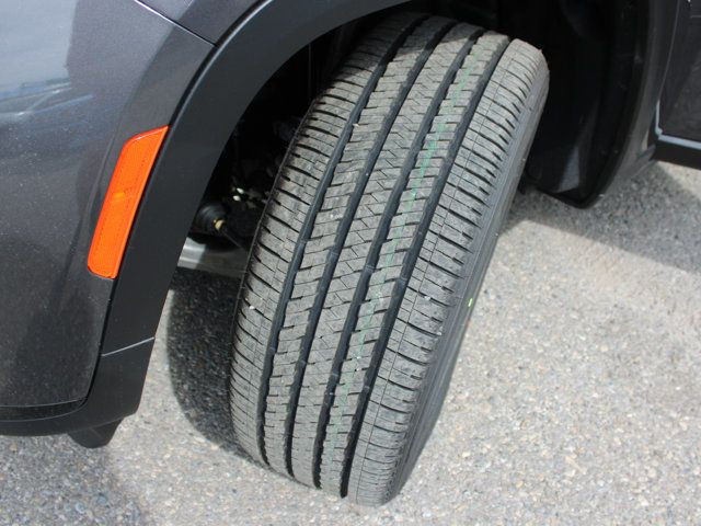 2025 Jeep Grand Cherokee L Altitude 4x4, Trailer Tow Package in Cars & Trucks in Calgary - Image 2