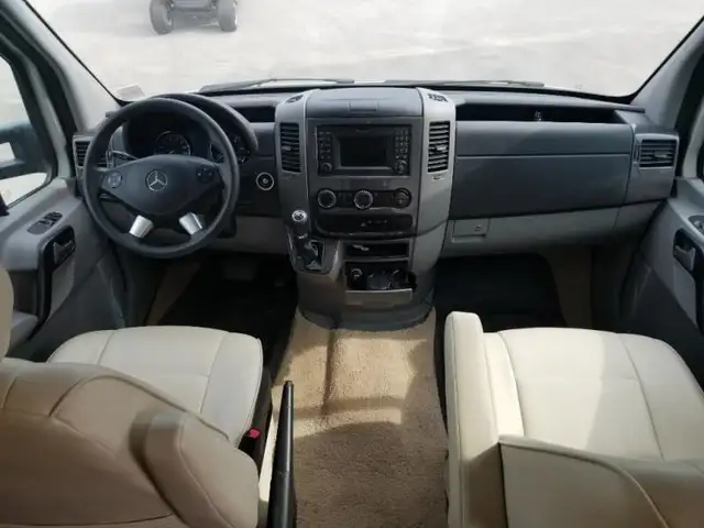 2018 Pleasure-Way Plateau XLMB Std. Model in RVs & Motorhomes in Kelowna - Image 7