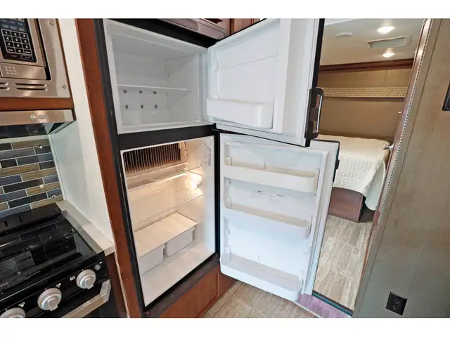 2020 Forest River Sunseeker 3010 2 extensions 2020 Classe C 31 p in RVs & Motorhomes in Laval / North Shore - Image 11