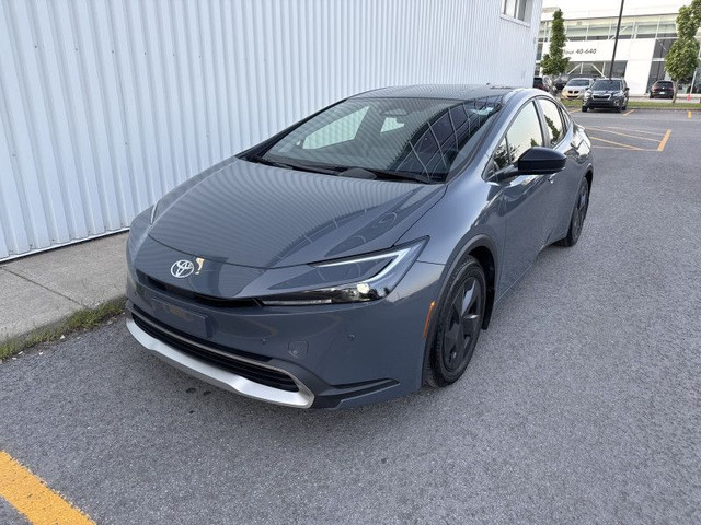 2024 TOYOTA PRIUS PRIME SE HYBRIDE RECHAR ECRAN CARPLAY SIEGES+V in Cars & Trucks in Laval / North Shore