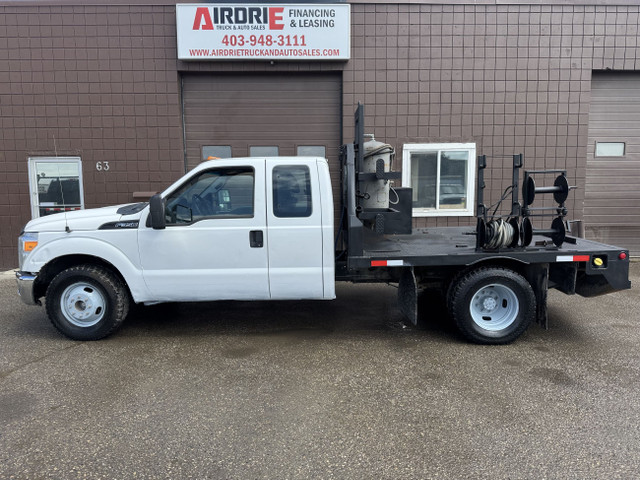 2015 Ford F-350 DRW XLT Flat Bed Welding Setup in Cars & Trucks in Calgary
