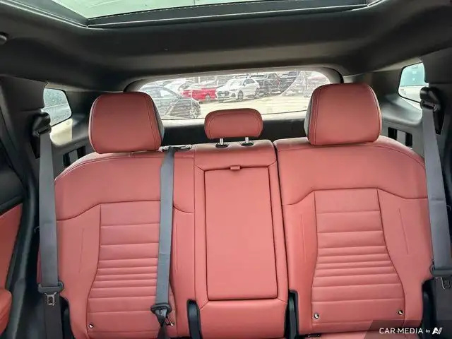 2023 Kia Sportage Plug-In Hybrid SX 1.6L AWD | in Cars & Trucks in Winnipeg - Image 15