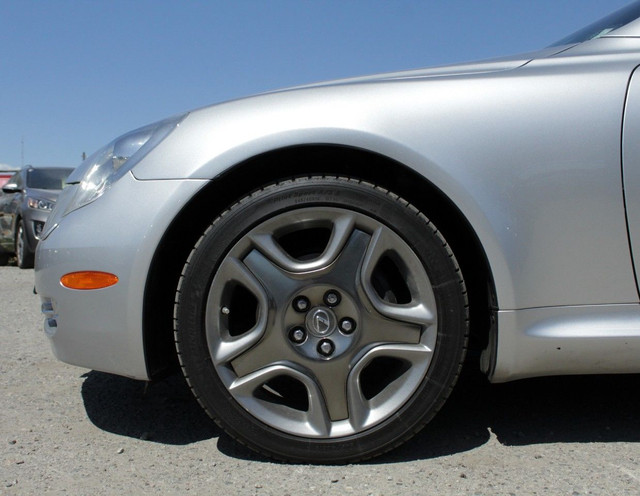 2006 Lexus SC 430 in Cars & Trucks in Penticton - Image 2