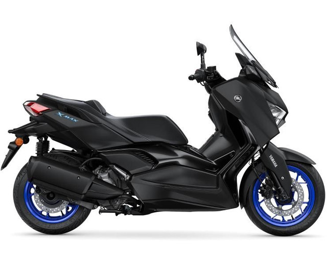 2024 YAMAHA XMAX in Scooters & Pocket Bikes in Sherbrooke