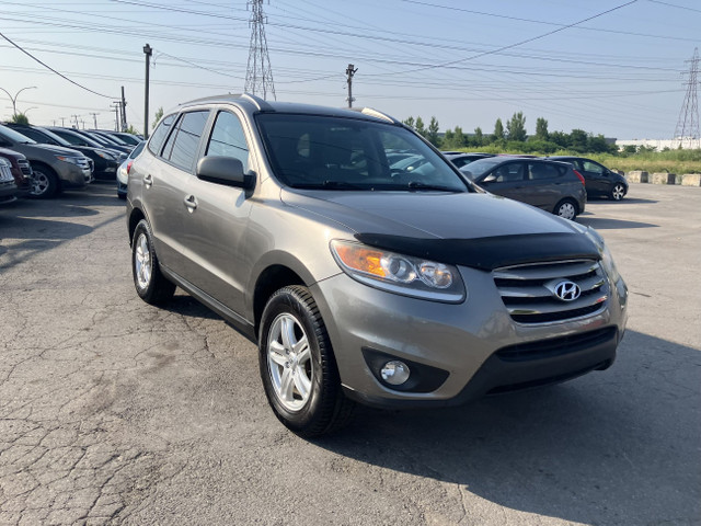 2012 Hyundai Santa Fe GL dans Autos et camions  à Laval/Rive Nord - Image 3