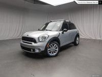 Premium Package, Black Roof and Mirror Caps! This 2013 Mini Cooper Countryman has proven to be one o... (image 6)